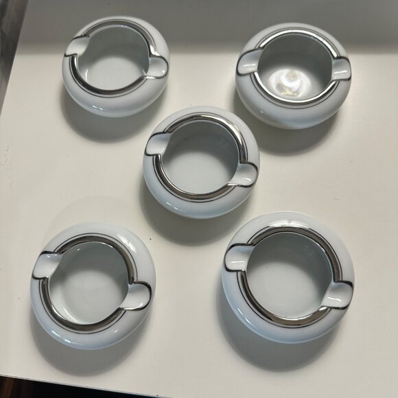 Set of 5 Fukagawa Arita Japan white silver trim hand painted chopstick holders - Picture 1 of 4